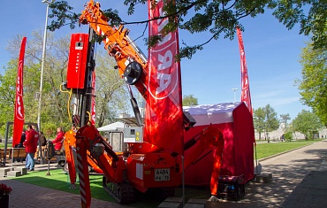 Выставка в Екатеринбурге "Дерево+Дом. Коттедж. Дача"